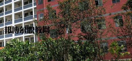 玉林華港中等職業(yè)技術學校怎么樣、好不好
