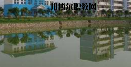 柳州鹿寨職業(yè)教育中心怎么樣、好不好