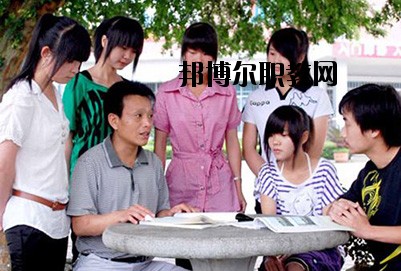內(nèi)江奮發(fā)職業(yè)學(xué)校2020年報(bào)名條件、招生要求、招生對象