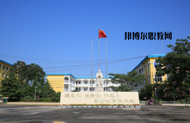 鄭州外資企業(yè)管理中等專業(yè)學(xué)校2021年報(bào)名條件、招生要求、招生對象