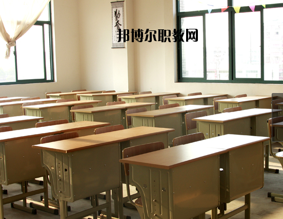 蕪湖機(jī)電學(xué)校2020年報(bào)名條件、招生要求、招生對象