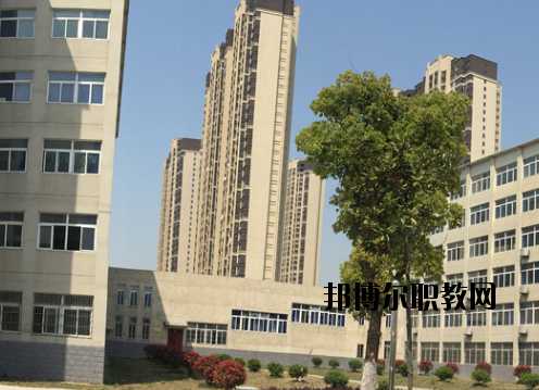 蕪湖財經(jīng)工業(yè)學校2020年報名條件、招生要求、招生對象