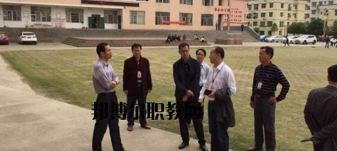 富川職業(yè)技術(shù)學(xué)校2020年報(bào)名條件、招生要求、招生對(duì)象 