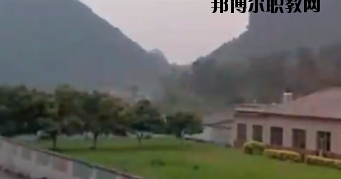 桂林電子中等專業(yè)學校2020年報名條件、招生要求、招生對象