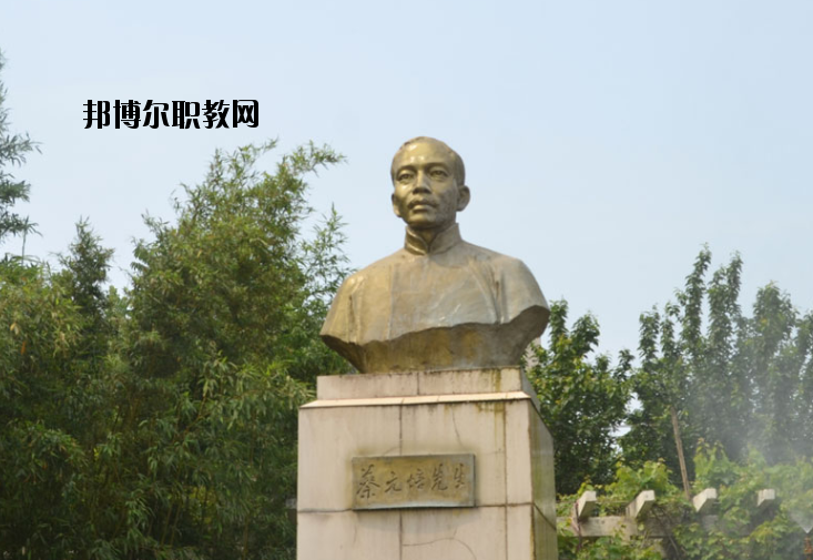 鄭州長城科技中等專業(yè)學校怎么樣、好不好