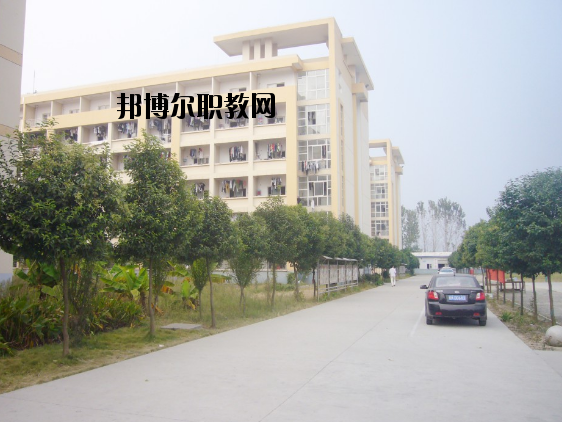 阜陽工商貿(mào)易學(xué)校怎么樣、好不好