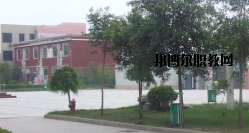 鄭州商貿(mào)技師學(xué)院2021年報(bào)名條件、招生要求、招生對(duì)象