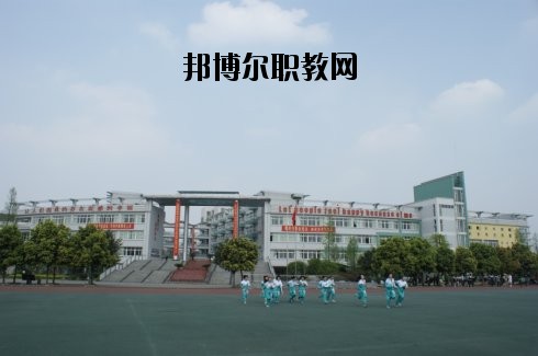成都武侯高新職業(yè)技術學校2020年報名條件、招生要求、招生對象