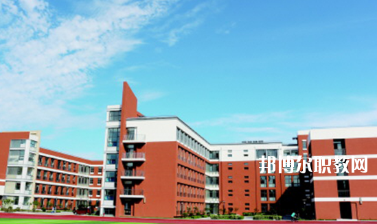 湛江湛港職業(yè)技術(shù)學(xué)校怎么樣、好不好
