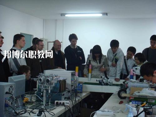瀘州化工廠技工學(xué)校2020年報(bào)名條件、招生要求、招生對象