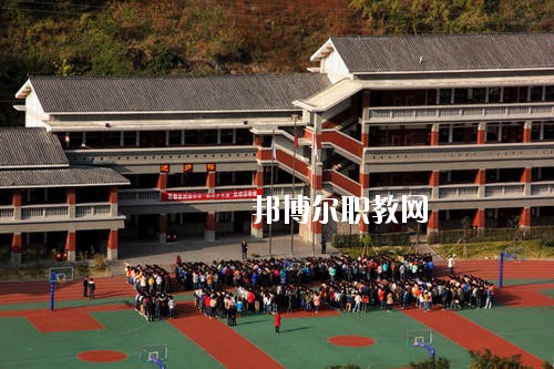 四川石棉職業(yè)高級(jí)中學(xué)怎么樣、好不好