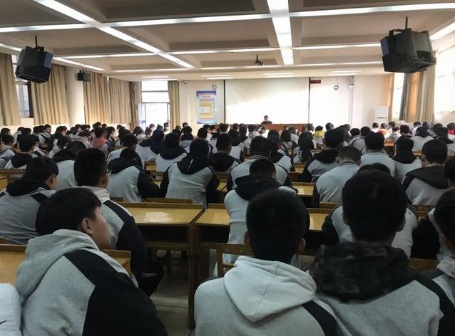 江蘇建湖中等專業(yè)學(xué)校2020年報名條件、招生要求、招生對象