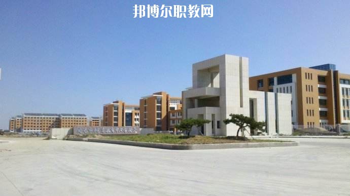 確山縣職業(yè)教育中心2021年報(bào)名條件、招生要求、招生對(duì)象