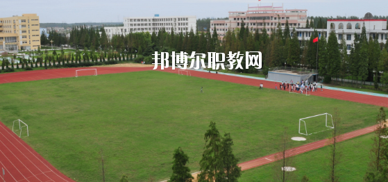 柳州市制劑醫(yī)藥技工學(xué)校2020年報名條件、招生要求、招生對象 