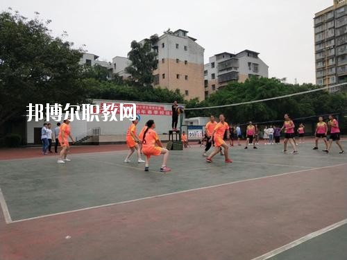 宜賓南溪區(qū)職業(yè)高級(jí)中學(xué)校2020年報(bào)名條件、招生要求、招生對(duì)象