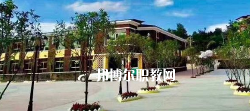 貴州航空工業(yè)技師學(xué)院烏當(dāng)校區(qū)2020年報(bào)名條件、招生要求、招生對(duì)象