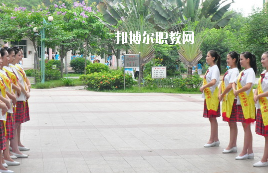 廣東黃埔衛(wèi)生職業(yè)技術(shù)學(xué)校2020年報(bào)名條件、招生要求、招生對象