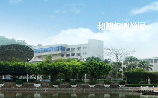 深圳市新鵬職業(yè)高級中學(xué)怎么樣、好不好