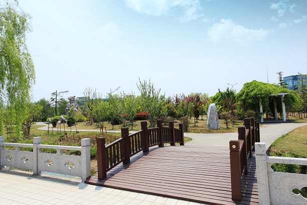 鹽城工業(yè)職業(yè)技術(shù)學(xué)院中專部怎么樣、好不好