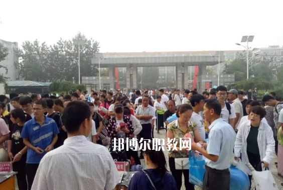 青縣職業(yè)技術(shù)教育中心2020年報名條件、招生要求、招生對象
