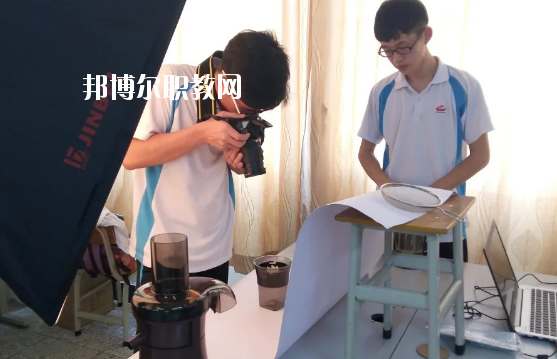 佛山順德區(qū)胡錦超職業(yè)技術學校2020年報名條件、招生要求、招生對象