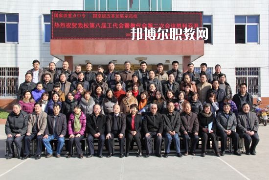 南陽(yáng)工業(yè)學(xué)校2021年報(bào)名條件、招生要求、招生對(duì)象