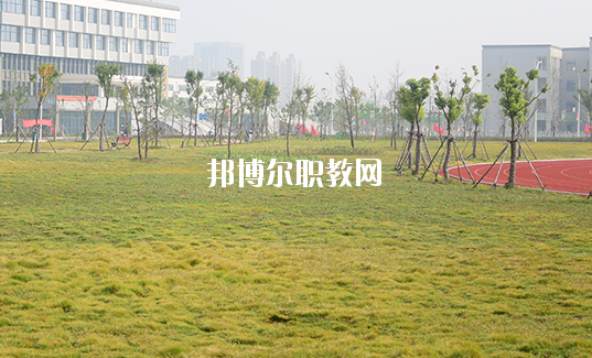 安徽蚌埠技師學(xué)院2020年學(xué)費(fèi)、收費(fèi)多少