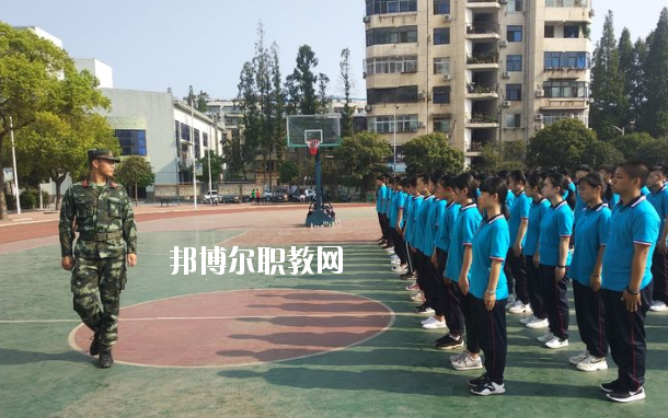 襄陽旅游服務(wù)學校1