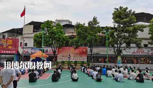 梅州機(jī)械技工學(xué)校2020年報(bào)名條件、招生要求、招生對(duì)象