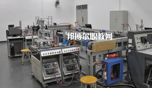 深圳第二高級技工學(xué)校2020年報名條件、招生要求、招生對象