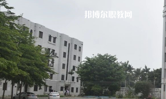吳川職業(yè)高級(jí)中學(xué)怎么樣、好不好