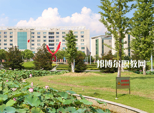 江蘇省常熟職業(yè)教育中心校怎么樣、好不好