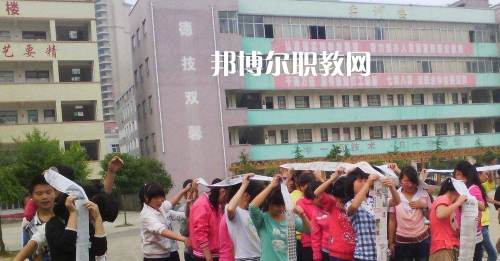 甕安鴻翔中等職業(yè)技術(shù)學(xué)校2021年報(bào)名條件、招生要求、招生對(duì)象