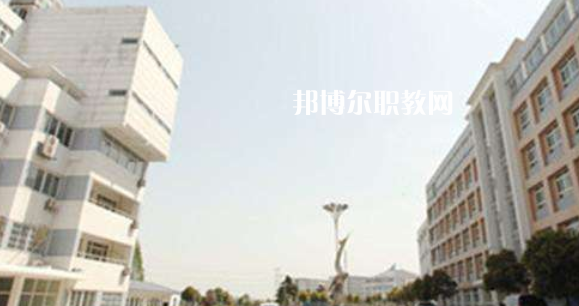 安徽紅十字會衛(wèi)生學(xué)校2021年報名條件、招生要求、招生對象