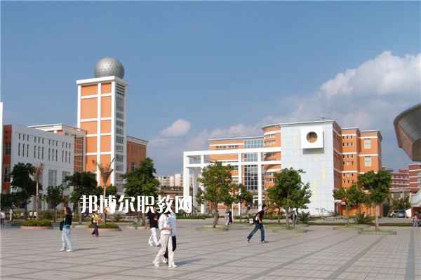 蒙自職業(yè)高級(jí)中學(xué)2021年報(bào)名條件、招生要求、招生對(duì)象