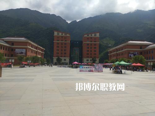怒江州民族中等專業(yè)學(xué)校2021年學(xué)費(fèi)、收費(fèi)多少
