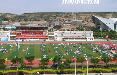 楚雄醫(yī)藥高等?？茖W(xué)校2021年學(xué)費(fèi)、收費(fèi)多少