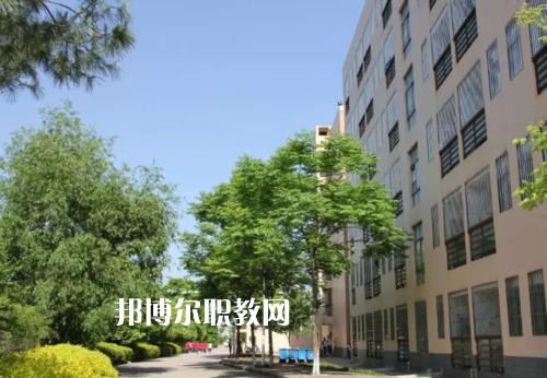 云南曲靖應(yīng)用技術(shù)學(xué)校2021年學(xué)費(fèi)、收費(fèi)多少
