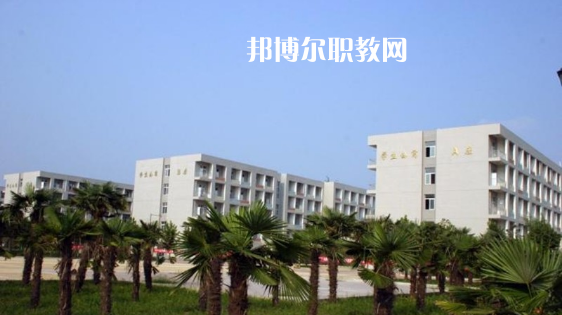 云南夏蒙衛(wèi)生學(xué)校2021年報(bào)名條件、招生要求、招生對象