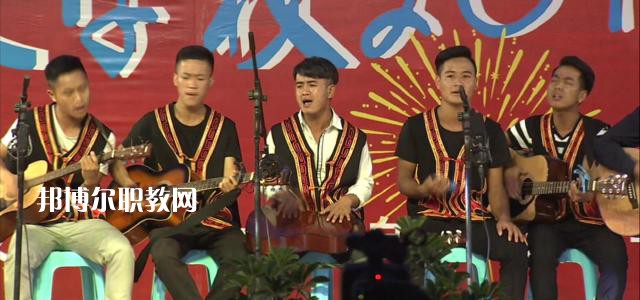 四川省彝文學校怎么樣、好不好