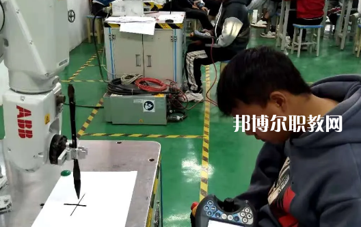貴州貴陽市商貿(mào)學校怎么樣、好不好
