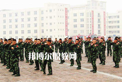 重慶聚英技工學(xué)校升學(xué)部2022年學(xué)費(fèi)、收費(fèi)多少 