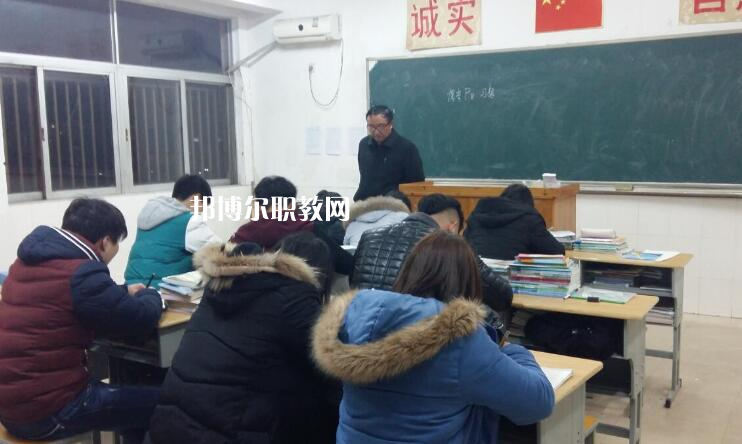 泰州市體育運(yùn)動(dòng)學(xué)校2022年報(bào)名條件、招生要求、招生對象