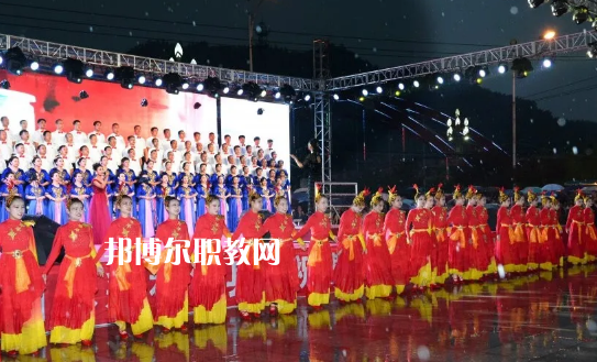 徽縣職業(yè)中專2022年報(bào)名條件、招生要求、招生對(duì)象 