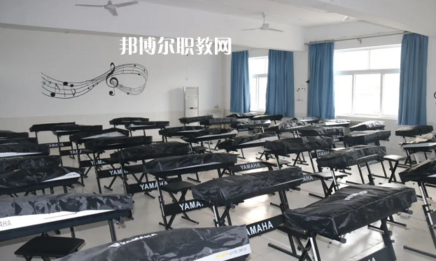 渭南華州區(qū)職業(yè)教育中心2022年報(bào)名條件、招生要求、招生對象