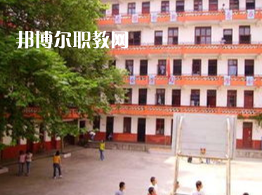 貴州貴陽經(jīng)貿(mào)職業(yè)學(xué)校2022年學(xué)費(fèi)、收費(fèi)多少