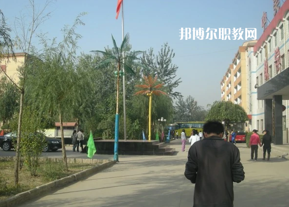 石家莊中美經(jīng)貿(mào)中等專(zhuān)業(yè)學(xué)校2022年報(bào)名條件、招生要求、招生對(duì)象