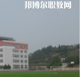 平?jīng)龊嗤殬I(yè)技術(shù)學(xué)校2022年招生錄取分?jǐn)?shù)線(xiàn)