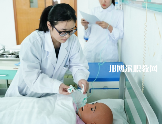 常州衛(wèi)生高等職業(yè)技術(shù)學(xué)校2022年報(bào)名條件、招生要求、招生對(duì)象