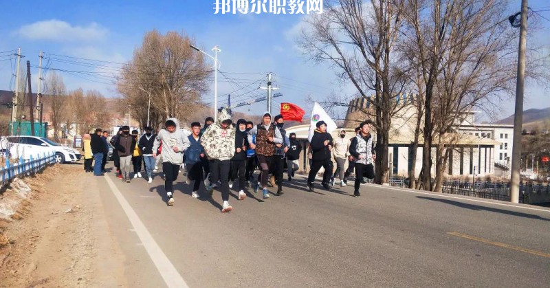 肅南縣職教中心2022年學(xué)費、收費多少